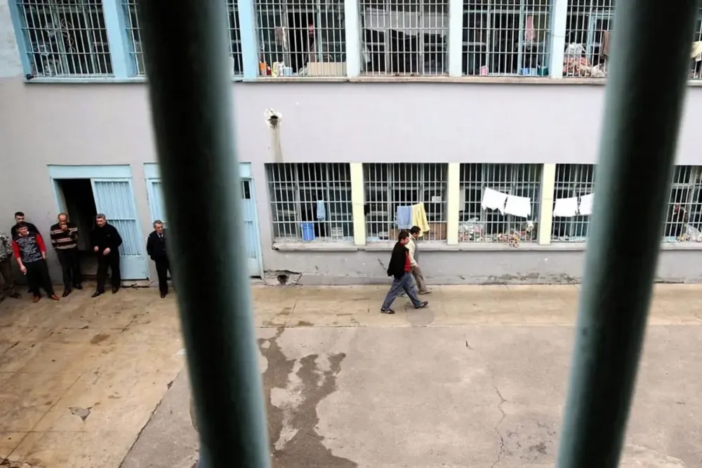 ON BİNLERCE MAHKUMA TAHLİYE YOLU AÇILDI!