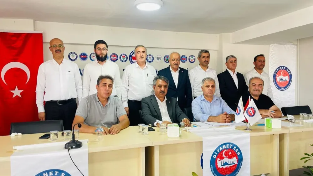 Diyanet-Sen Van Şube Başkanı Kaval, tekrar seçildi.